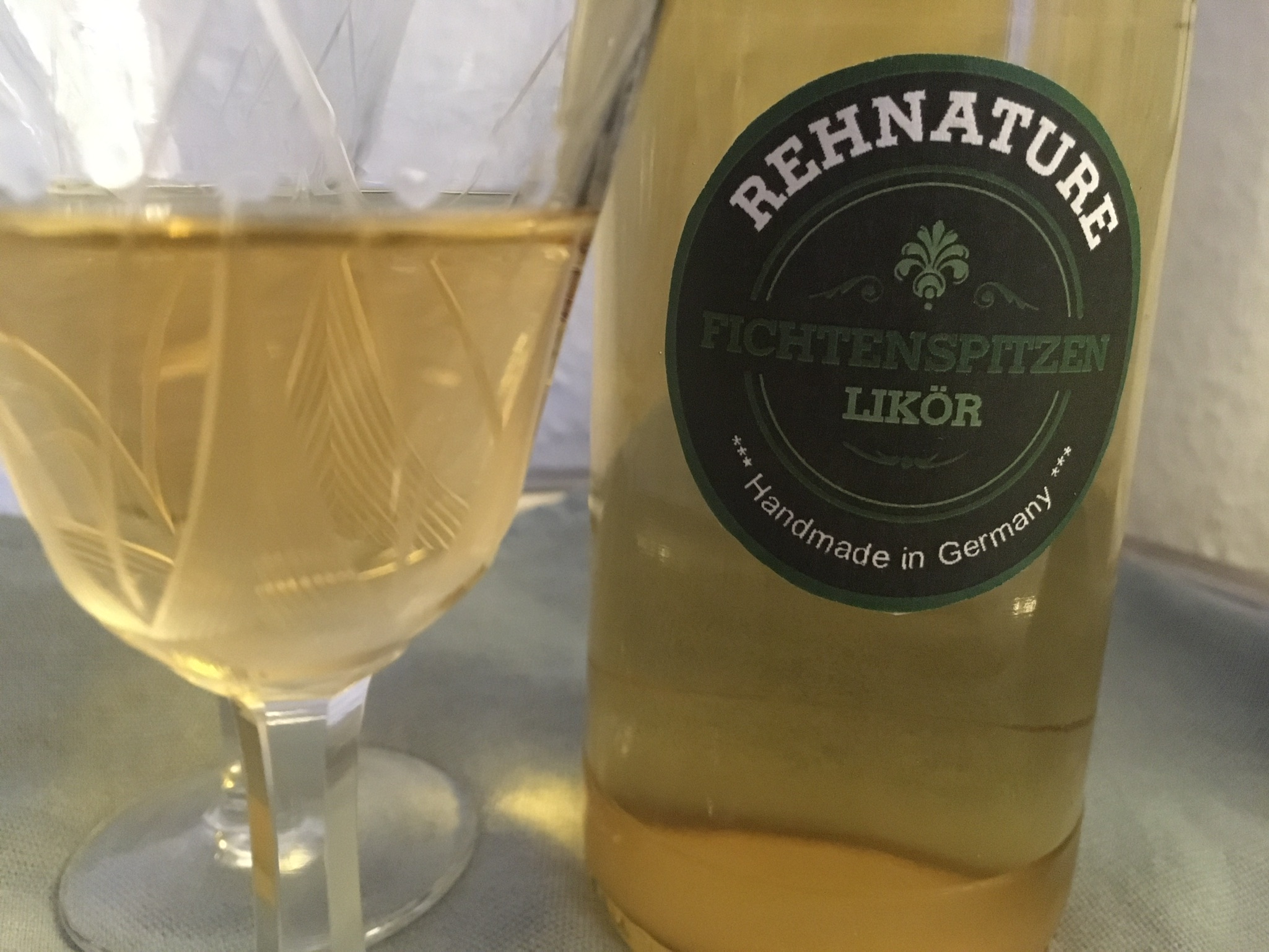 Likör Fichtenspitzen