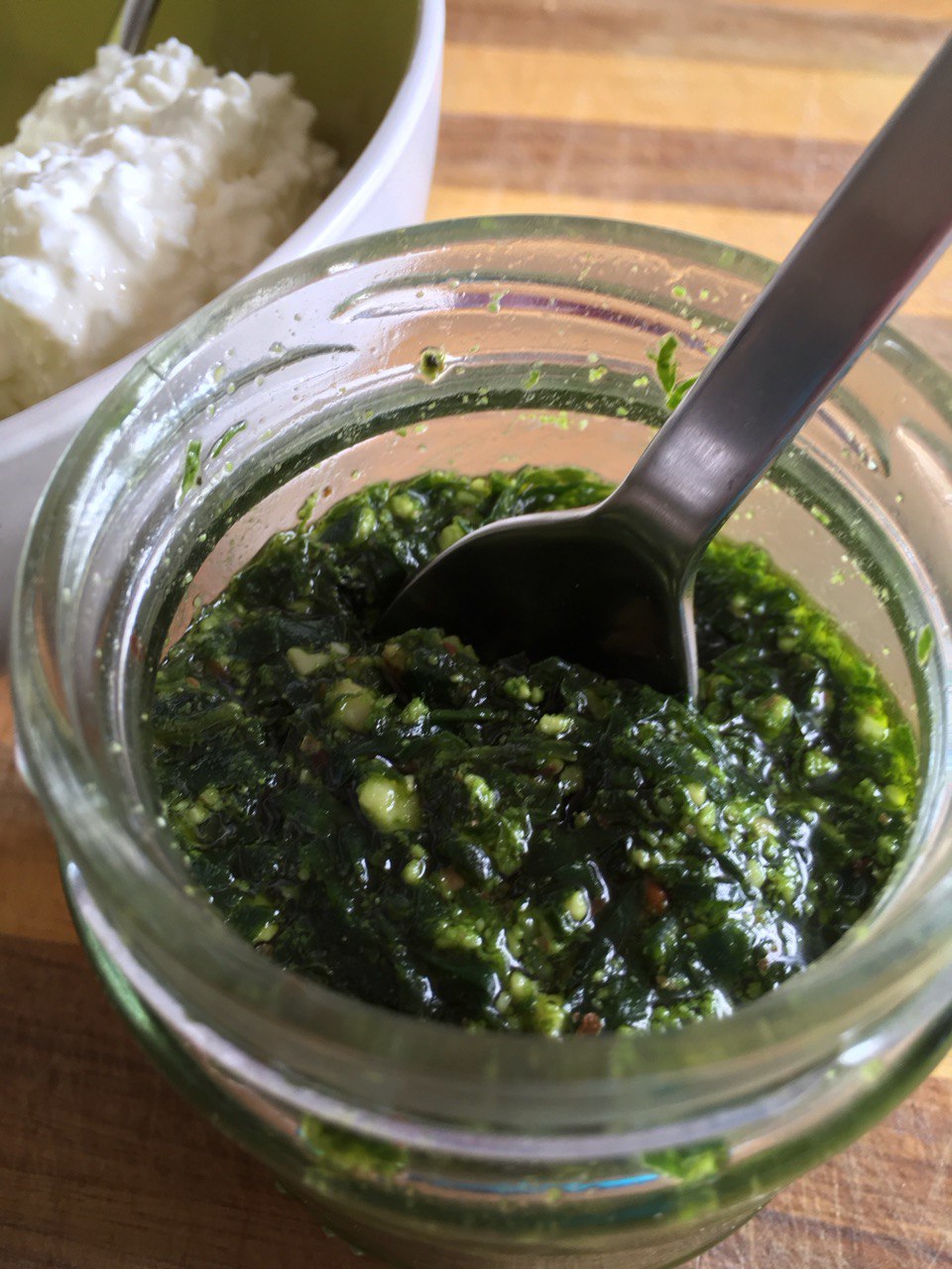 Wildkräuter Pesto